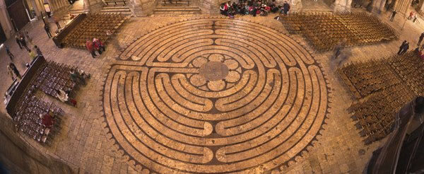 Le labyrinthe - un parcours initiatique
